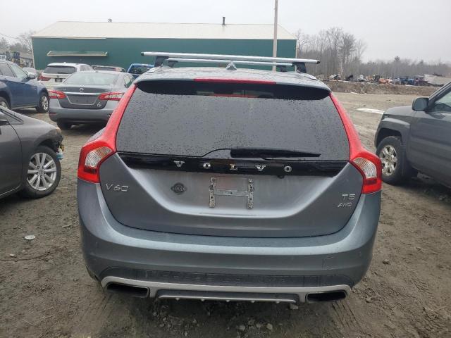 Photo 6 from auction – 2016 VOLVO V60 CROSS with VIN YV4612HM7G1016353
