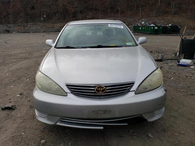Photo 5 from auction – 2005 TOYOTA CAMRY LE with VIN 4T1BE32K85U637868