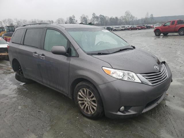 Photo 4 from auction – 2015 TOYOTA SIENNA XLE with VIN 5TDYK3DC6FS618559