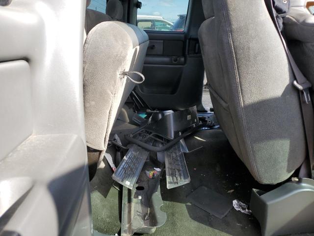 Photo 10 from auction – 2004 CHEVROLET SILVERADO with VIN 2GCEC19TX41362699