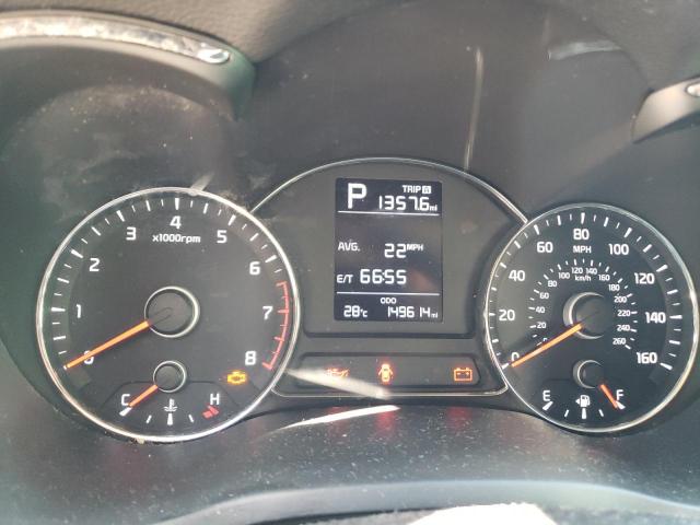 Photo 9 from auction – 2017 KIA FORTE LX with VIN 3KPFK4A70HE039567