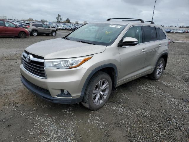 TOYOTA HIGHLANDER 2015 with VIN 5TDBKRFH9FS200417 - Photo from auction