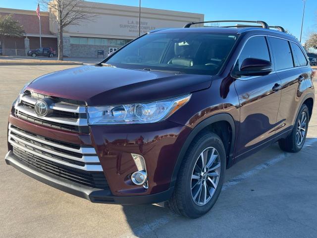 Photo 2 from auction – 2017 TOYOTA HIGHLANDER with VIN 5TDKZRFH5HS198504