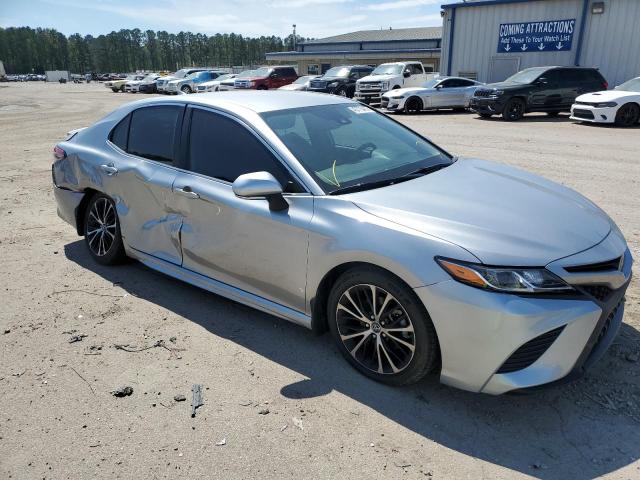 Photo 4 from auction – 2019 TOYOTA CAMRY L with VIN 4T1B11HK0KU757828