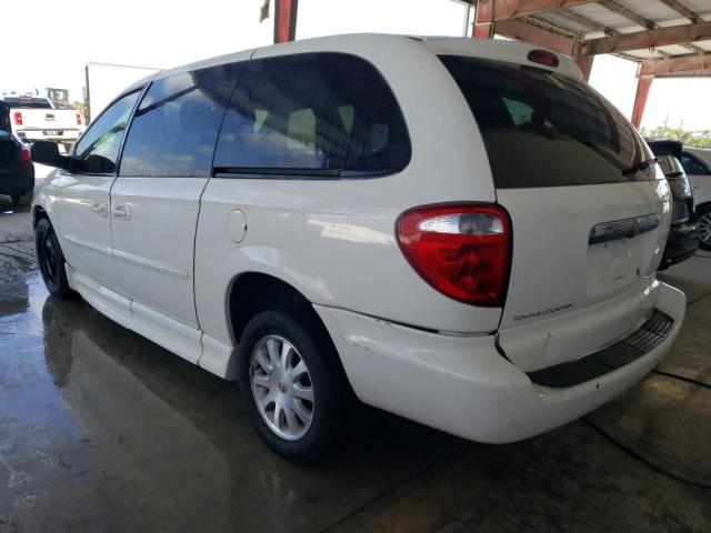 Photo 2 from auction – 2003 CHRYSLER TOWN & COU with VIN 2C4GP44LX3R123577