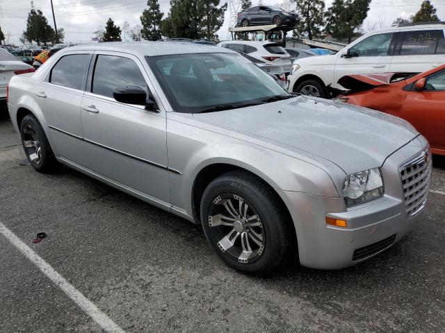 Photo 4 from auction – 2007 CHRYSLER 300 with VIN 2C3KA43R97H636658