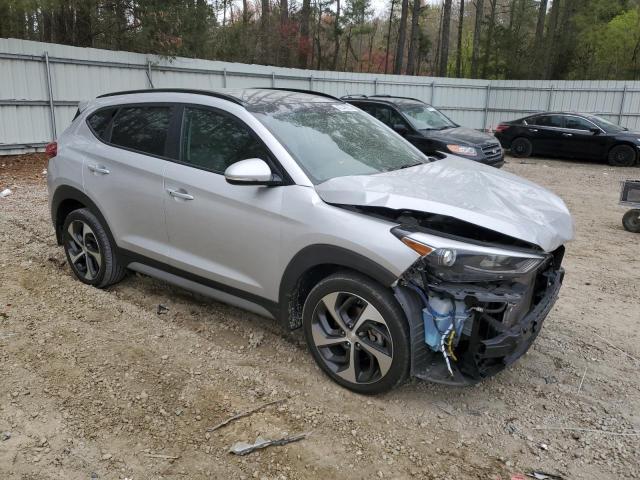 Photo 4 from auction – 2017 HYUNDAI TUCSON LIM with VIN KM8J3CA21HU573230