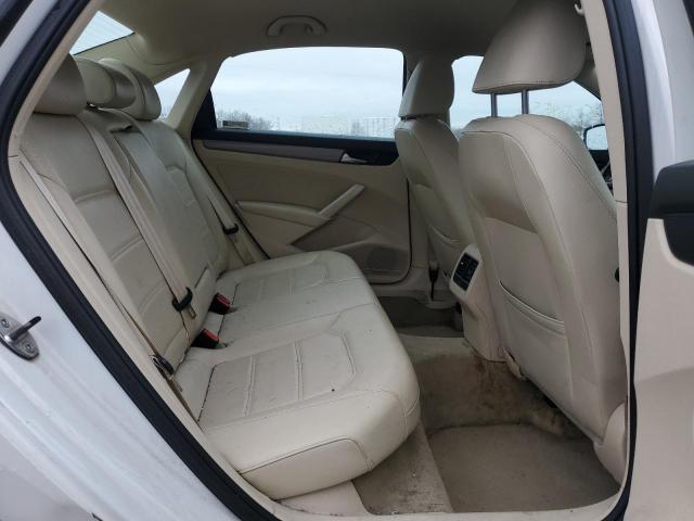 Photo 10 from auction – 2015 VOLKSWAGEN PASSAT SE with VIN 1VWBT7A3XFC011139