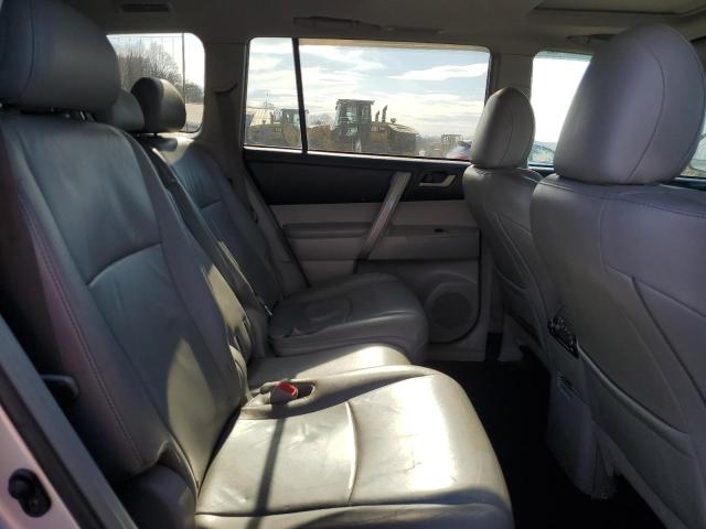 Photo 11 from auction – 2011 TOYOTA HIGHLANDER with VIN 5TDBK3EH8BS070557