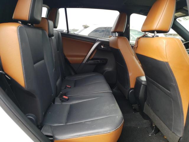 Photo 11 from auction – 2018 TOYOTA RAV4 SE with VIN JTMJFREV9JJ187939