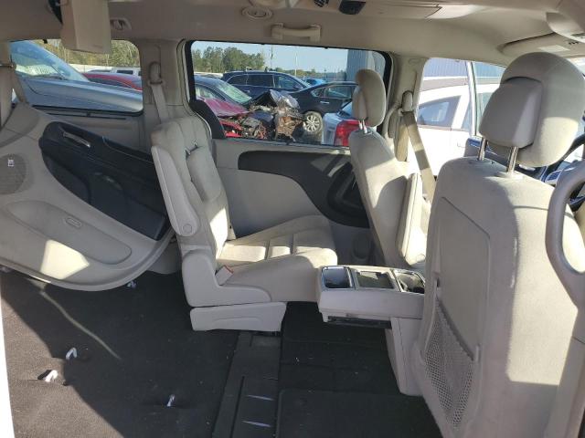 Photo 11 from auction – 2014 CHRYSLER TOWN & COU with VIN 2C4RC1BG7ER461174