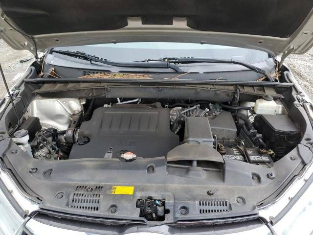 Photo 11 from auction – 2015 TOYOTA HIGHLANDER with VIN 5TDBKRFH9FS200417