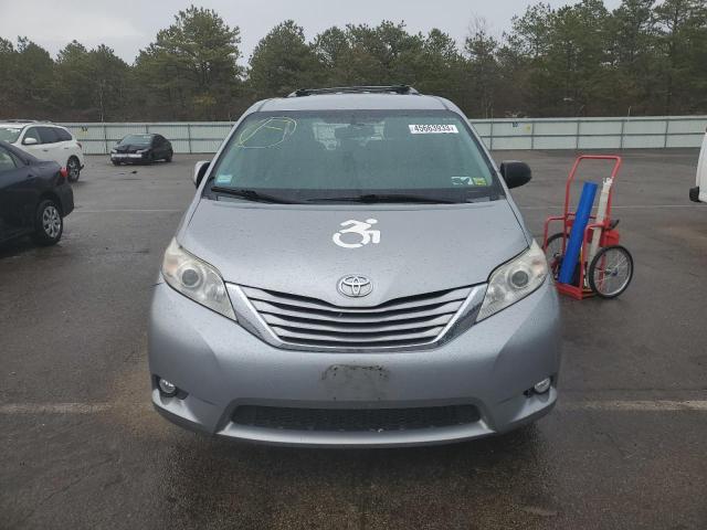 Photo 5 from auction – 2015 TOYOTA SIENNA LE with VIN 5TDKK3DC9FS568567