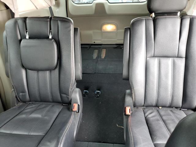 Photo 10 from auction – 2015 CHRYSLER TOWN & COU with VIN 2C4RC1BG8FR551628