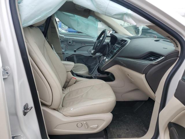 Photo 7 from auction – 2019 LINCOLN MKC RESERV with VIN 5LMCJ3D97KUL12311