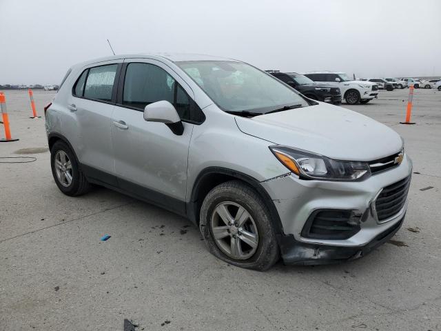 Photo 4 from auction – 2020 CHEVROLET TRAX LS with VIN KL7CJKSB8LB322346