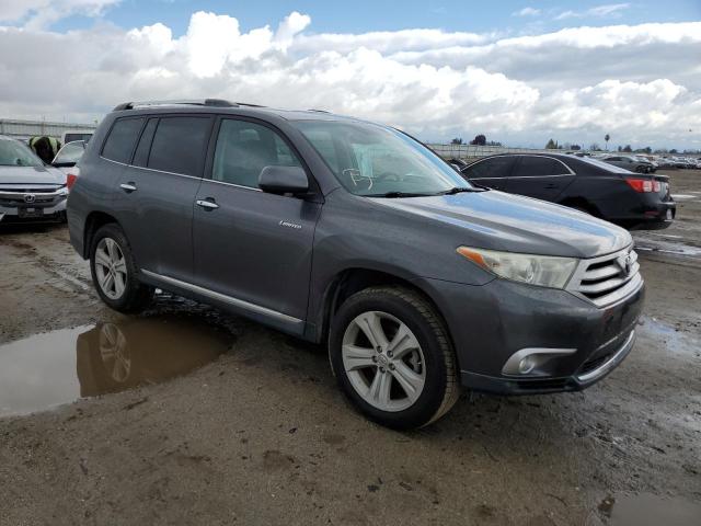 Photo 4 from auction – 2012 TOYOTA HIGHLANDER with VIN 5TDDK3EH0CS170033