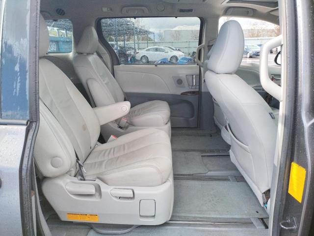 Photo 11 from auction – 2012 TOYOTA SIENNA XLE with VIN 5TDDK3DC9CS044372