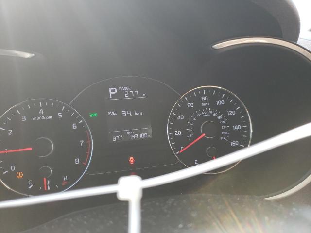 Photo 9 from auction – 2017 KIA FORTE LX with VIN 3KPFK4A71HE060167