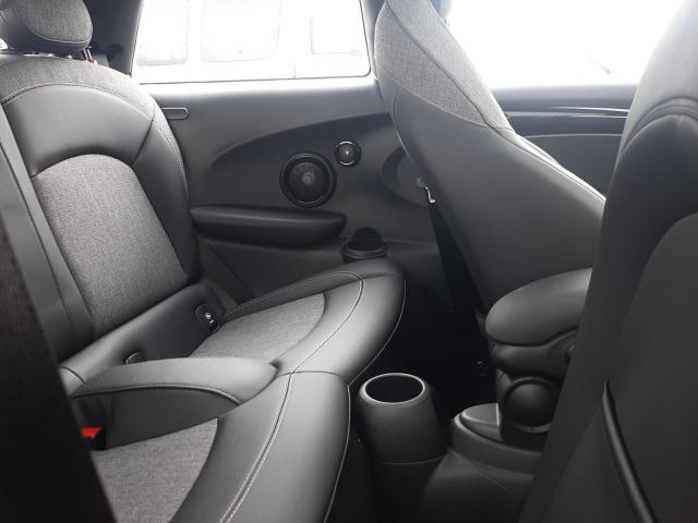 Photo 10 from auction – 2023 MINI COOPER SE with VIN WMW13DJ02P2T39498