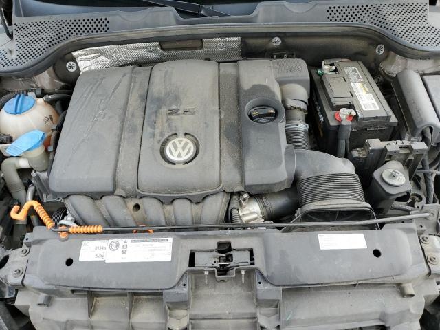 Photo 11 from auction – 2012 VOLKSWAGEN BEETLE with VIN 3VWJX7AT9CM636223