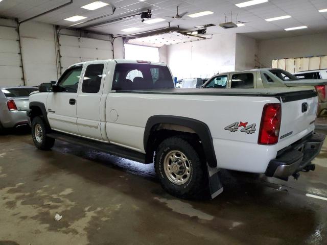 Photo 2 from auction – 2003 CHEVROLET SILVERADO with VIN 1GCHK29113E138187