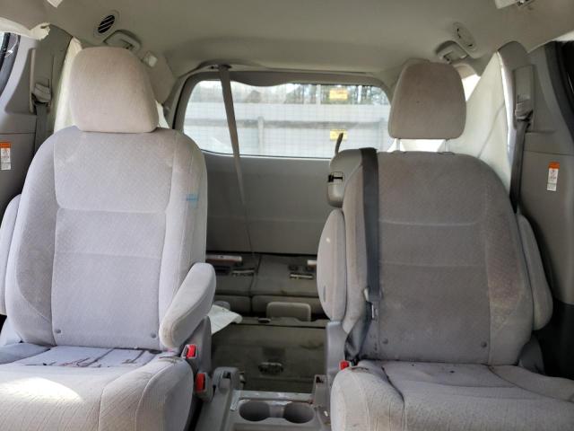 Photo 10 from auction – 2016 TOYOTA SIENNA LE with VIN 5TDKK3DC4GS703231