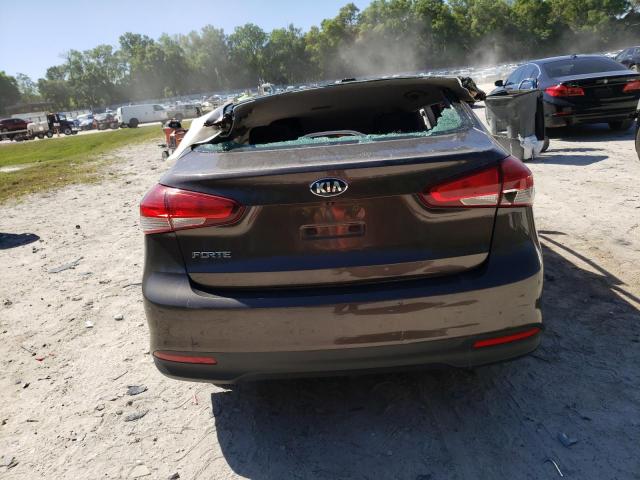 Photo 6 from auction – 2017 KIA FORTE LX with VIN 3KPFL4A76HE015402