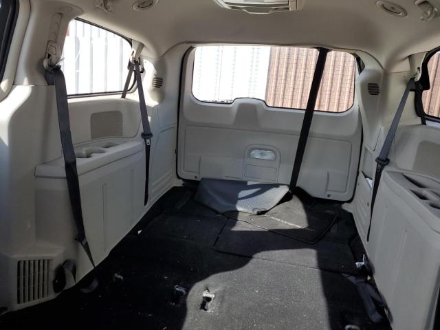 Photo 10 from auction – 2016 CHRYSLER TOWN & COU with VIN 2C4RC1BG8GR290874