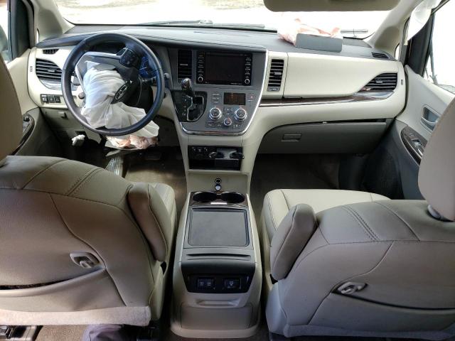 Photo 8 from auction – 2018 TOYOTA SIENNA XLE with VIN 5TDYZ3DC4JS912398