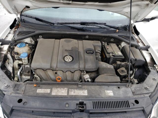 Photo 11 from auction – 2013 VOLKSWAGEN PASSAT S with VIN 1VWAP7A3XDC042582