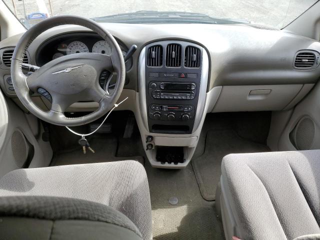 Photo 8 from auction – 2006 CHRYSLER TOWN & COU with VIN 2A4GP54L36R823221