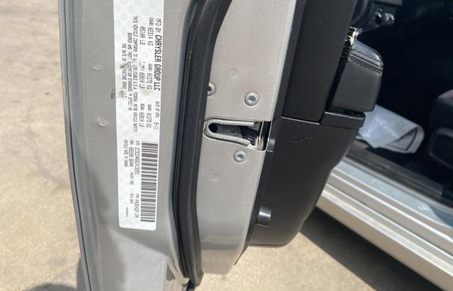 Photo 10 from auction – 2012 CHRYSLER 300 with VIN 2C3CCAAG6CH132951