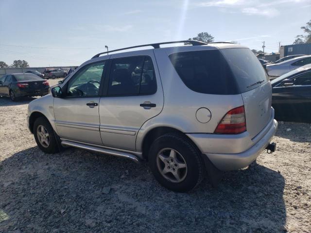 Photo 2 from auction – 2000 MERCEDES-BENZ ML 320 with VIN 4JGAB54E8YA197082