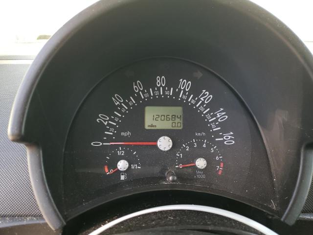 Photo 9 from auction – 2001 VOLKSWAGEN NEW BEETLE with VIN 3VWCD21CX1M466066