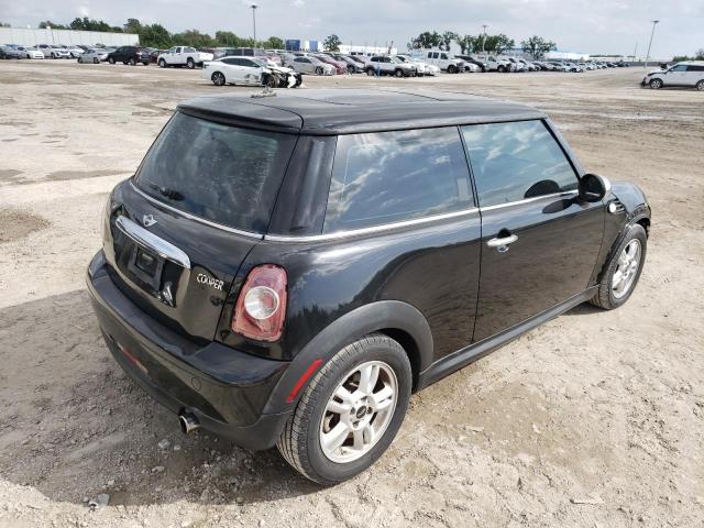 Photo 3 from auction – 2011 MINI COOPER with VIN WMWSU3C5XBT095347