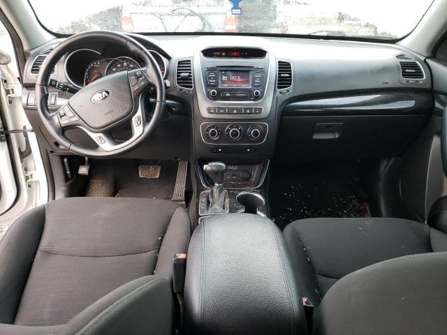 Photo 8 from auction – 2015 KIA SORENTO LX with VIN 5XYKTCA62FG561887