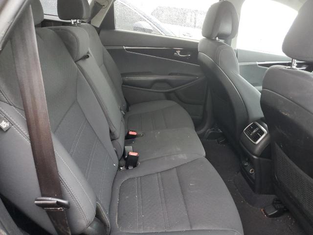 Photo 11 from auction – 2016 KIA SORENTO LX with VIN 5XYPG4A31GG140380
