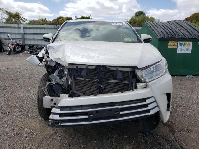 Photo 5 from auction – 2019 TOYOTA HIGHLANDER with VIN 5TDBGRFHXKS054539