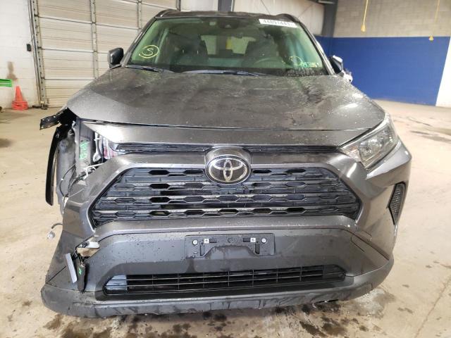 Photo 5 from auction – 2020 TOYOTA RAV4 LE with VIN JTMF1RFV3LD066604