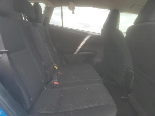 Photo 11 from auction – 2018 TOYOTA RAV4 LE with VIN JTMZFREV7JJ157549