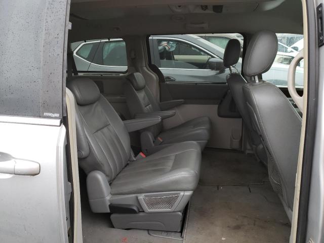 Photo 11 from auction – 2010 CHRYSLER TOWN & COU with VIN 2A4RR5DX8AR156869