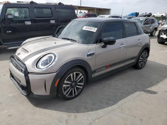 MINI COOPER S 2022 with VIN WMW53DK03N2P61535 - Photo from auction