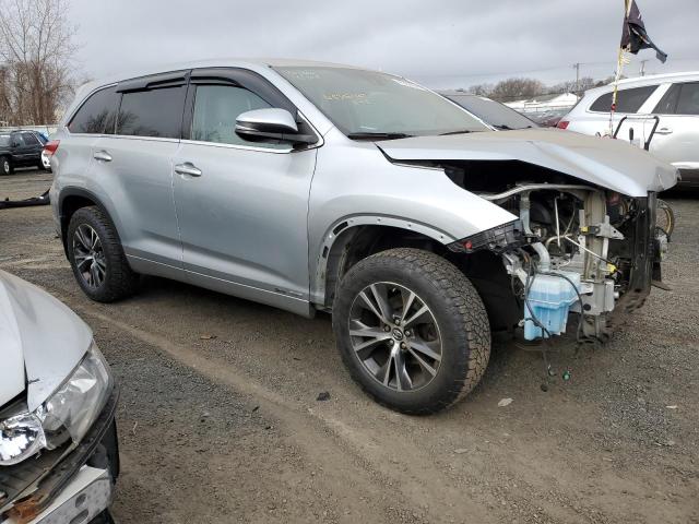 Photo 4 from auction – 2017 TOYOTA HIGHLANDER with VIN 5TDBZRFH6HS403487