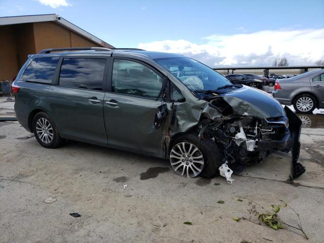 Photo 4 from auction – 2018 TOYOTA SIENNA XLE with VIN 5TDYZ3DC4JS912398