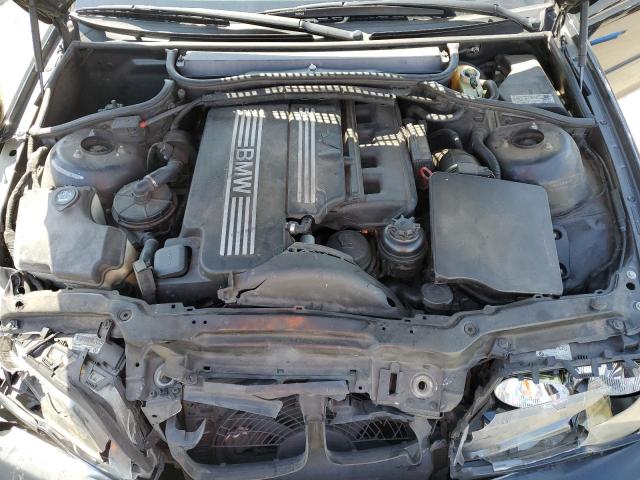 Photo 11 from auction – 2005 BMW 325 IS SUL with VIN WBAAZ33455KW77029