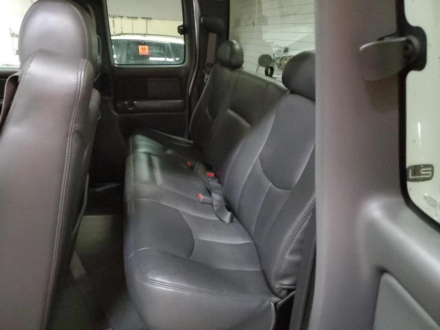 Photo 10 from auction – 2004 CHEVROLET 1500 SILVE with VIN 1GCEK19T34E399210