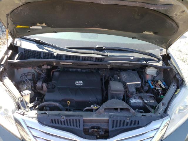 Photo 12 from auction – 2012 TOYOTA SIENNA XLE with VIN 5TDDK3DCXCS039388