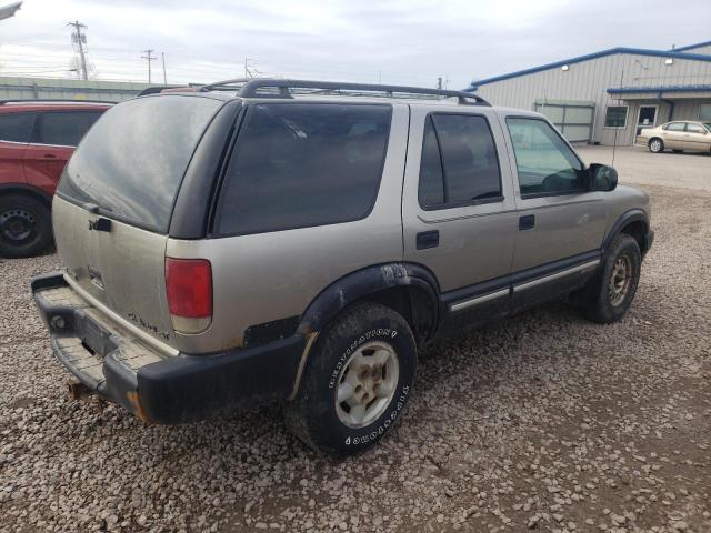 Photo 3 from auction – 2001 CHEVROLET BLAZER with VIN 1GNDT13W412166470