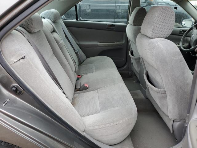 Photo 10 from auction – 2004 TOYOTA CAMRY LE with VIN 4T1BE32K74U856836